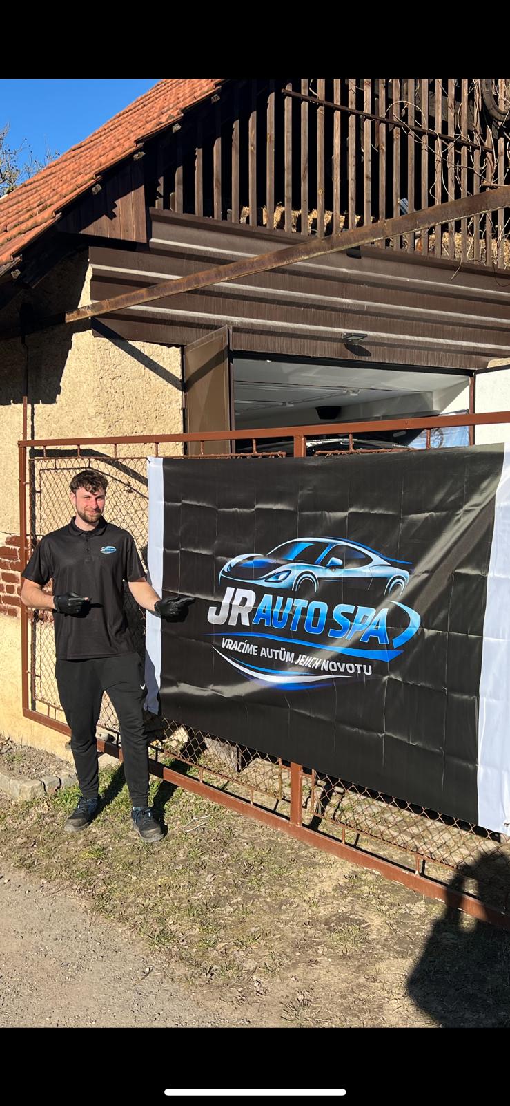 Owner Jr Auto Spa